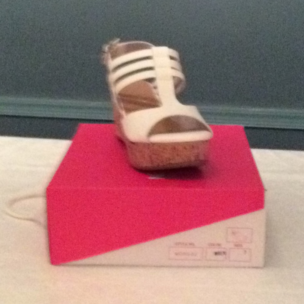 NATURE BREEZE: Women’s Wedges Shoes Color White.